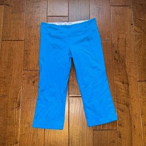 Lululemon Cropped Flare Low Rise Leggings Size 10